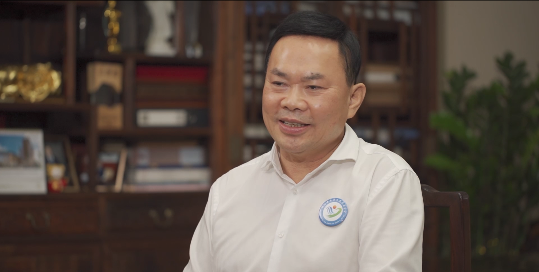 公益的力量丨新利(中国)董事长庄重：慕贤思齐，大山儒商丹心为公益